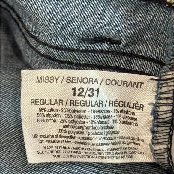 Vintage America Blues Bestie Jeans Size 12 R 31 Embellished Embroidered Flowers - Picture 3 of 12